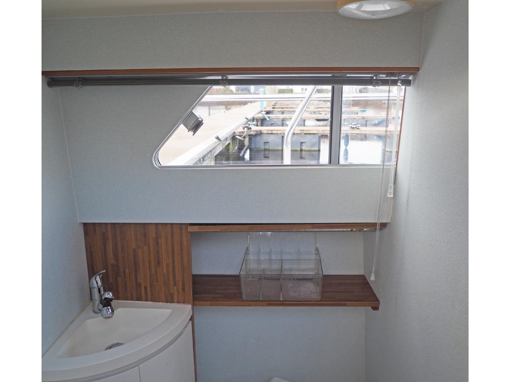 Vorschiff, Innenausstattung